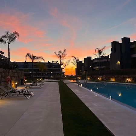 Ferienwohnung The Golden Oasis Penthouse Estepona Exterior foto