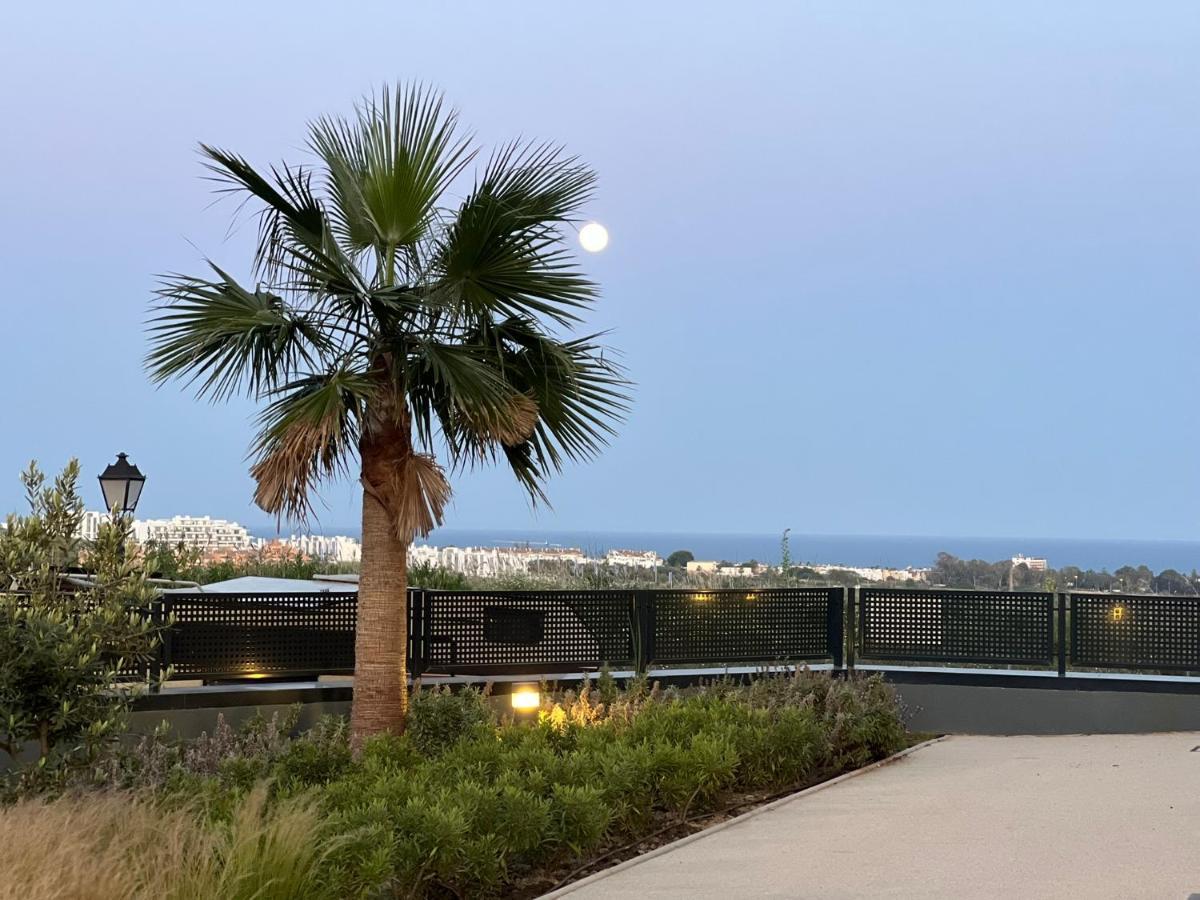 Ferienwohnung The Golden Oasis Penthouse Estepona Exterior foto